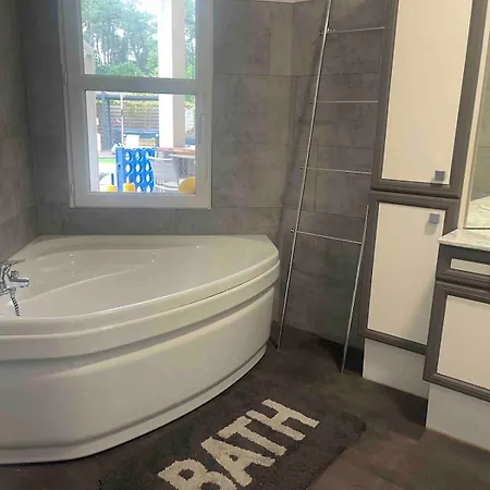 Villa Magnifique Avec Piscine Et Jacuzzi